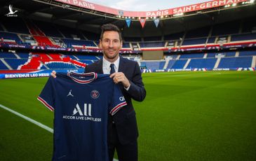 Lionel Messi ra mắt PSG