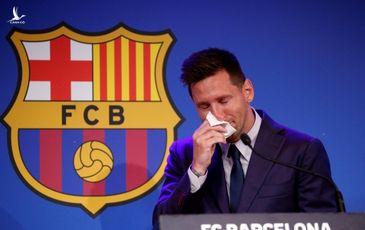 Messi bật khóc nghẹn ngào khi họp báo chia tay Barcelona: ‘Đây là nhà của tôi’