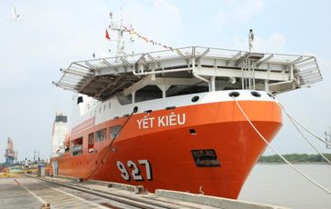 Tàu tìm kiếm cứu nạn tàu ngầm của Việt Nam đặc biệt thế nào?