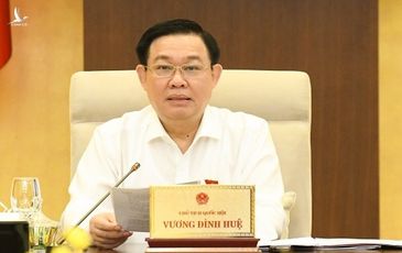 ‘Ít có kỳ họp nào nhân sự chủ chốt có 2 đồng chí 100%, thấp nhất cũng 84%’