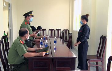 Cô gái ở Cần Thơ bị phạt 7,5 triệu vì bịa đặt ‘hai tháng chưa có hỗ trợ’