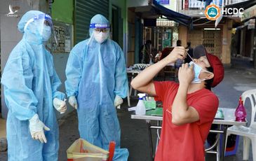 Chuyên gia Australia: Xét nghiệm tại nhà là chìa khóa để chung sống với Covid-19