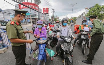 Bộ Y tế: Một số địa phương nóng vội mở cửa trở lại, nới lỏng giãn cách