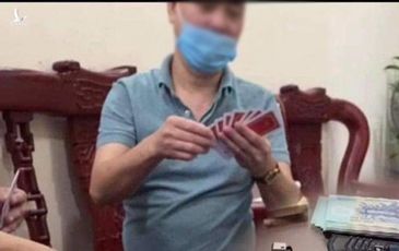 Xác minh thông tin ‘tố’ lãnh đạo phường ở Hà Nội tụ tập đánh bạc giữa mùa dịch