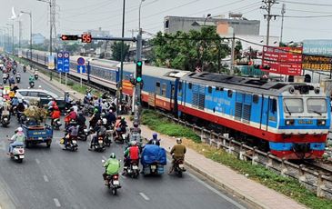 Đường sắt Việt Nam quá lạc hậu, khi nào thì có đường sắt cao tốc?