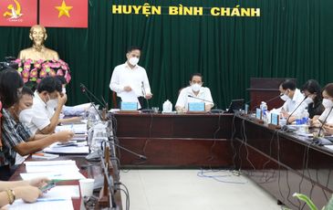 Hỗ trợ Covid-19 tại H.Bình Chánh: “Có trường hợp người dân chửi mắng cán bộ”