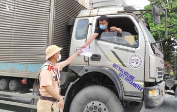 Cục An toàn thực phẩm nói gì về lô sữa cứu trợ bị ‘kẹt’ quy trình