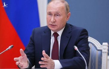 Tổng thống Putin khuyến cáo không nên vội đánh giá Omicron không gây hại