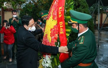 Quảng Ninh góp phần giữ vững độc lập, chủ quyền, toàn vẹn lãnh thổ bằng các biện pháp hòa bình