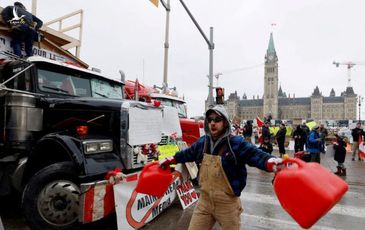 Thủ tướng Canada ban bố tình trạng khẩn cấp trong thời bình