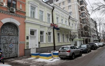 Anh dời đại sứ quán khỏi Kiev