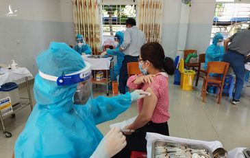 Phát hiện mới về nguy cơ tái nhiễm của F0 đã tiêm vaccine