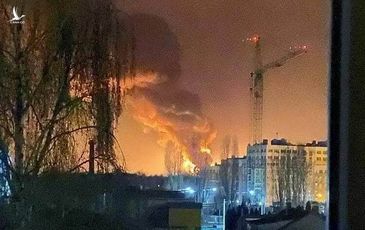 Bằng chứng nhiều vụ nổ lớn liên tiếp khiến thủ đô Kiev rung chuyển