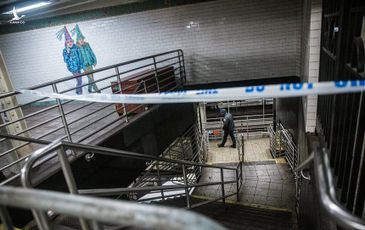Góc khuất của New York sau vụ người gốc Á bị xô chết trước mũi tàu điện ngầm