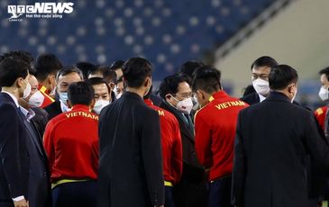 Thủ tướng: Đội tuyển Việt Nam đã mang lại bữa tiệc bóng đá đúng ngày mùng 1 Tết