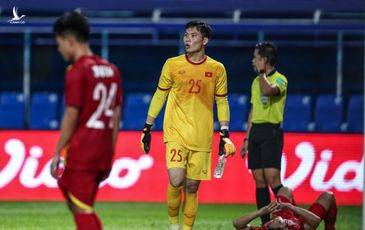 Chỉ còn một thủ môn đủ sức khỏe, U23 Việt Nam nguy cơ bị loại khỏi giải
