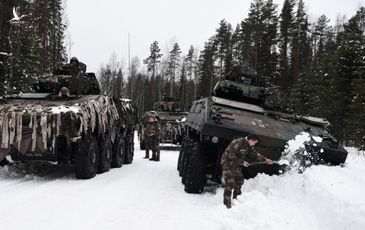 1.400 lính NATO tiến sát biên giới Nga khoảng 100 km