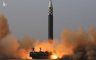 Uy lực ‘tên lửa quái vật’ của Triều Tiên sẵn sàng đối đầu với Mỹ