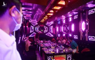 Vùng cam ở TP.HCM phải đóng cửa quán karaoke, bar