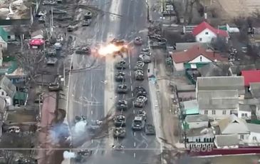 Giáp chiến ác liệt ở Kiev, Ukraine pháo kích đập tan trung đoàn xe tăng Nga
