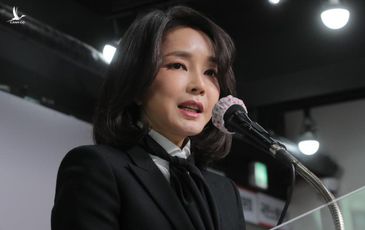 Chân dung đệ nhất phu nhân của tân Tổng thống Hàn Quốc