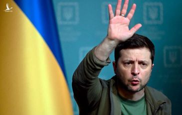 Tổng thống Zelensky tuyên bố: Ukraine chỉ chấp nhận chiến thắng và thích vũ khí hạng nặng