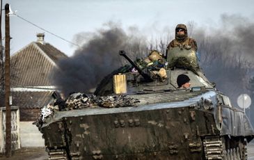 Cuộc chiến cực kỳ khốc liệt giữa Nga và Ukraine ở Donbass