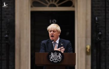 Thủ tướng Anh và liều thuốc đắng thời hậu Brexit