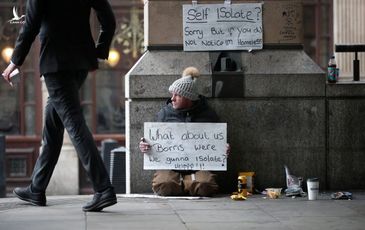9,2 triệu dân Anh đối mặt với “nghèo đói” và giá rét khi bị cúp điện
