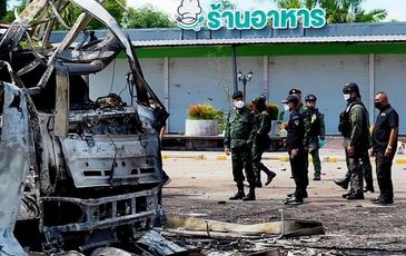 Kinh hoàng vụ đánh bom xe tại bệnh viện Thái Lan