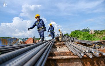 “Chúng ta có tiền mà không tiêu hết được”