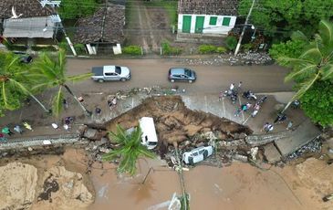 Sao Paulo chìm trong mưa, hàng chục người thiệt mạng