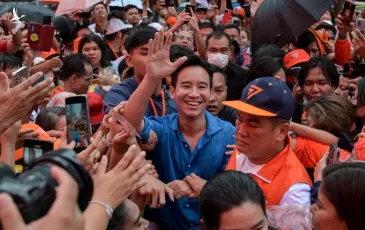 Thái Lan lại đứng trước nguy cơ khủng hoảng chính trị
