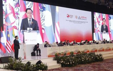 Việt Nam trong dòng chảy phát triển của ASEAN