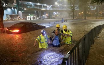Toàn bộ Hong Kong đang bị “nhấn chìm”