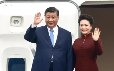 Tổng Bí thư, Chủ tịch Trung Quốc Tập Cận Bình và Phu nhân bắt đầu thăm cấp Nhà nước tới Việt Nam