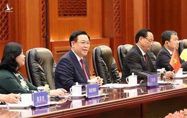 Chủ tịch Quốc hội thăm Trung Quốc và sự hình thành Ủy ban Hợp tác giữa hai cơ quan lập pháp