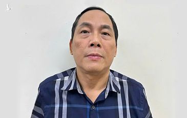 Cựu cán bộ công an hối lộ 7,7 tỉ đồng để ‘nhờ’ làm 10.789 hồ sơ