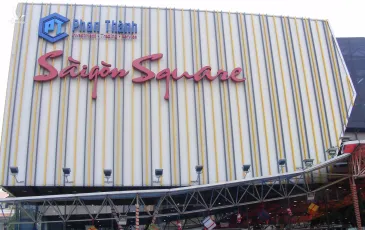 Những bí mật đằng sau các món hàng “giá hời” tại Saigon Square