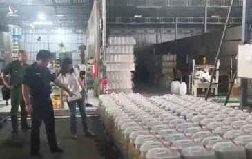Dầu chăn nuôi đem bán cho người: Đường dây làm giả dầu ăn Ofood trục lợi hàng nghìn tỷ đồng bị triệt phá
