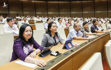 Không đổi giấy tờ, không thu phí – Quyền lợi người dân được đặt lên hàng đầu