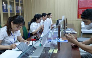 Cho thôi việc công chức 1 năm không hoàn thành nhiệm vụ để xóa biên chế suốt đời