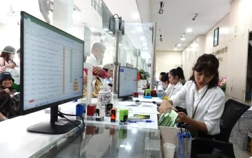 Đưa đón 461 công chức ở Bà Rịa – Vũng Tàu đi TPHCM làm việc sau sáp nhập