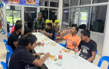 Quân đội Campuchia cho biết khoảng 20 binh sĩ nước này đã bị Thái Lan bắt