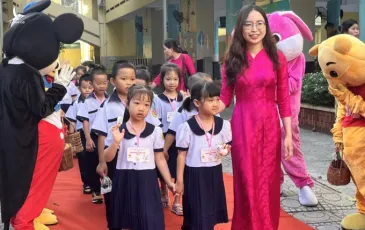 Công khai các khoản thu dịch vụ giáo dục TP.HCM: Tăng cường chăm sóc và hỗ trợ học sinh trong năm học mới