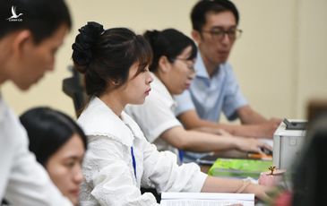 Gỡ rối nghỉ việc sau sắp xếp hành chính: Bộ Nội vụ đảm bảo quyền lợi theo Nghị định 178