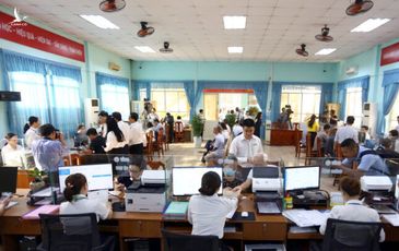 Cải cách hành chính: Bộ Nội vụ cử cán bộ được đào tạo kỹ lưỡng về các tỉnh, thành