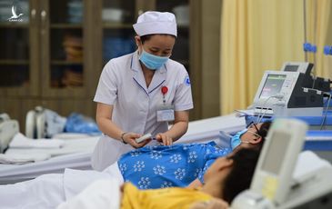 Nâng mức hỗ trợ phụ nữ sinh đủ hai con: Giải pháp nhân văn cho bài toán dân số