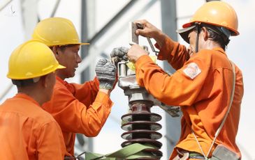 Tăng giá điện: Lo ngại hay cơ hội minh bạch hóa?