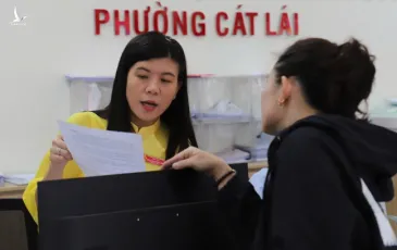 Cán bộ phường sau sáp nhập: Người thừa, việc thiếu và bài toán nhân sự